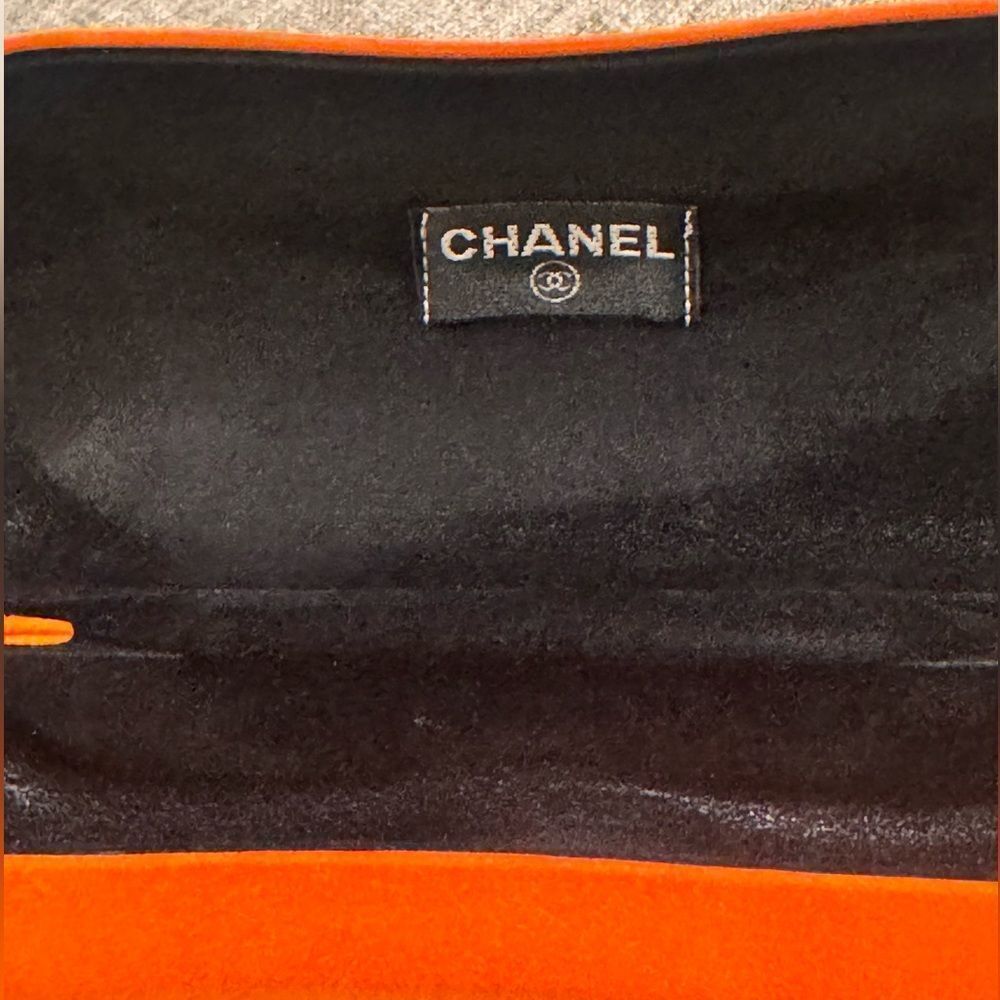 Vintage Chanel Sunglasses Case – Clamshell Orange Hard Shell – Y2K – RARE - Picture 7 of 9